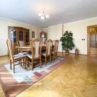 Dom na sprzedaż