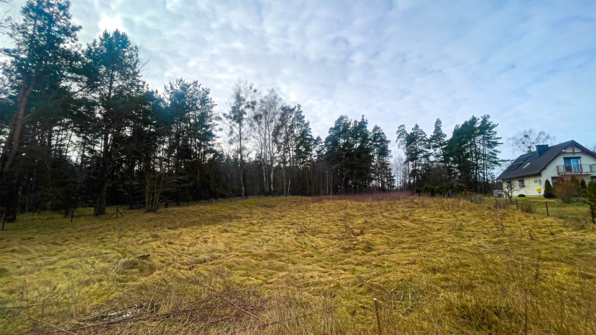 Działka na sprzedaż