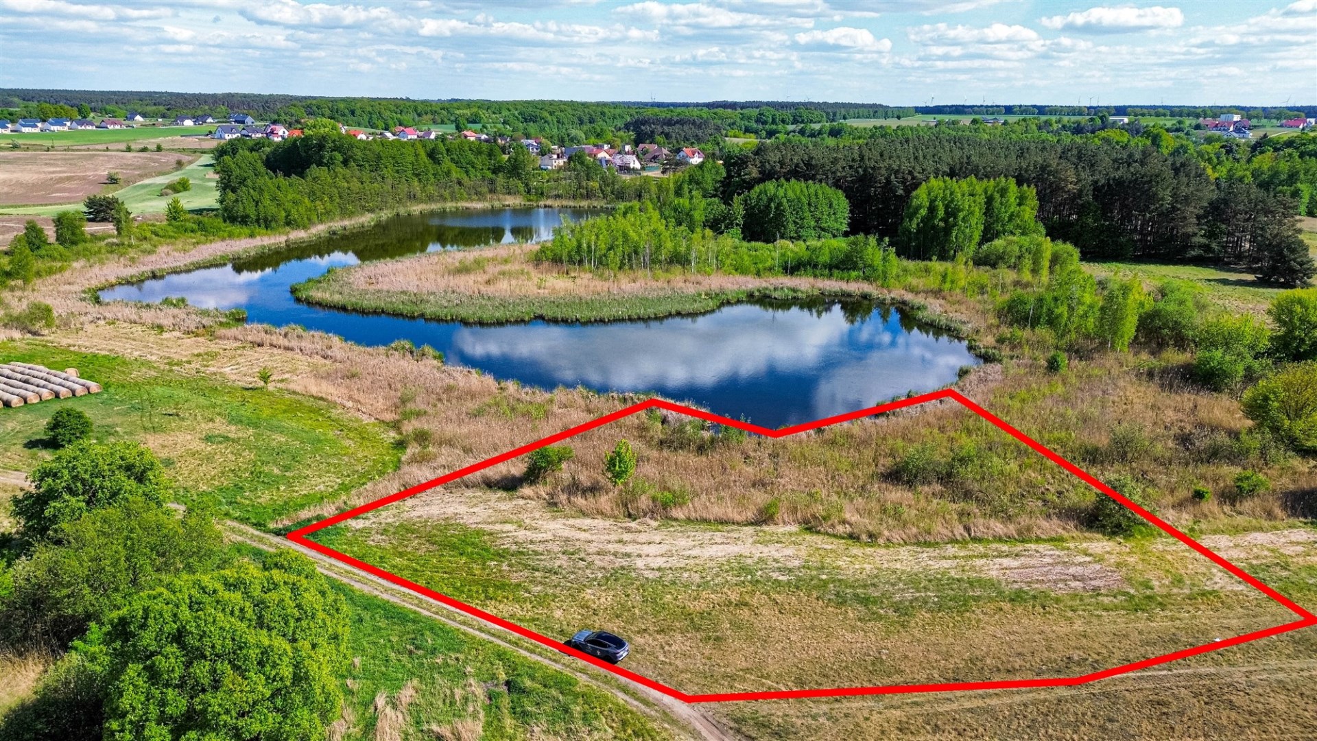 Działka na sprzedaż