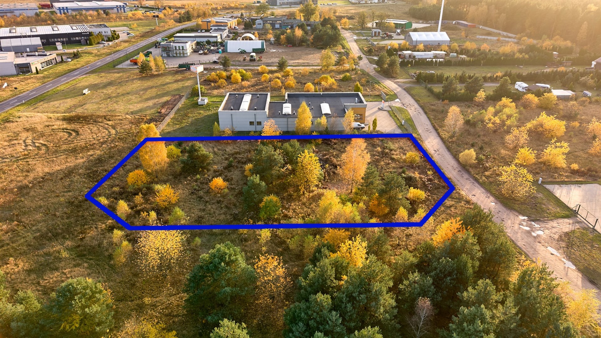 Działka na sprzedaż