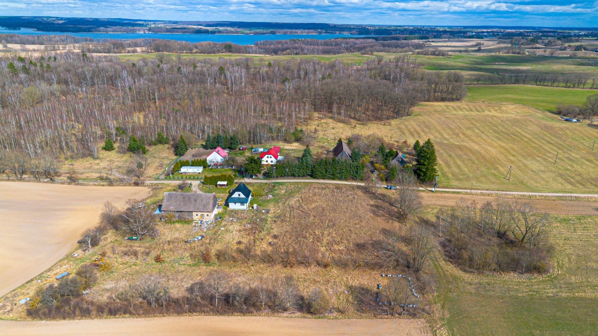 Działka na sprzedaż