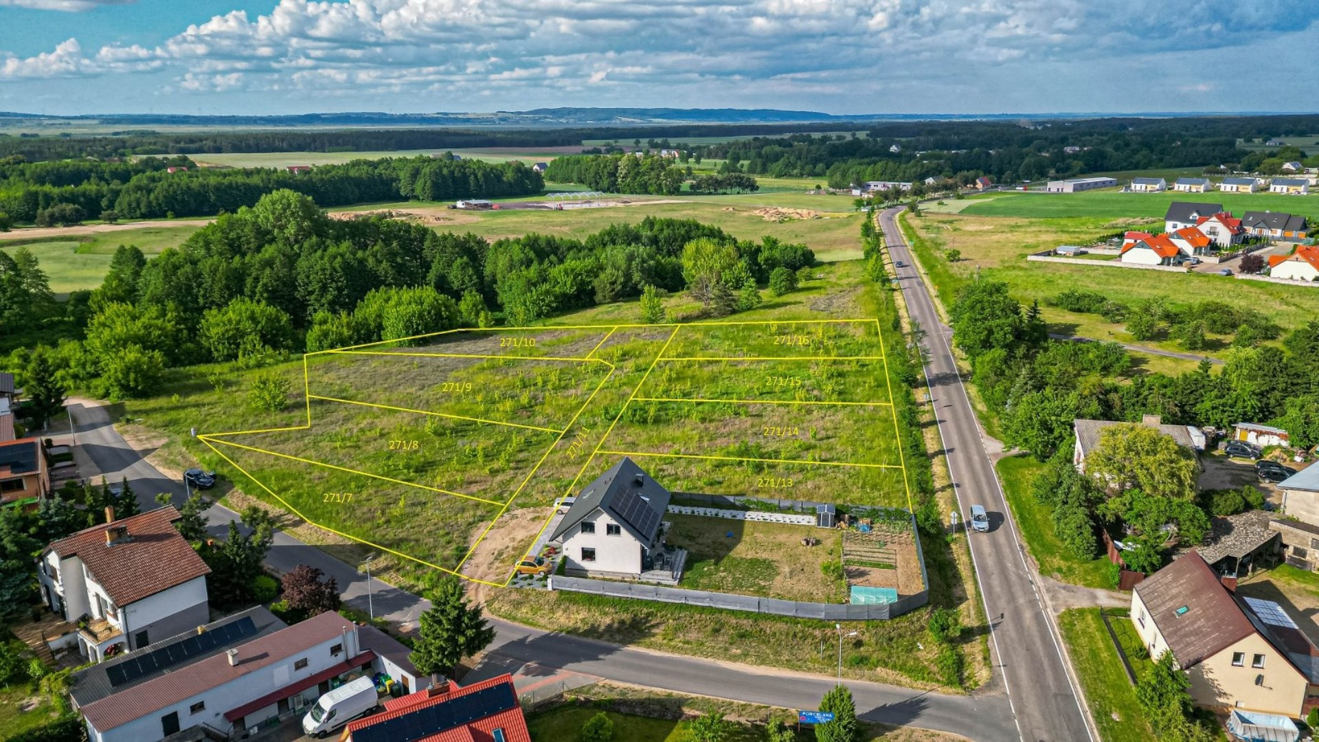 Działka na sprzedaż