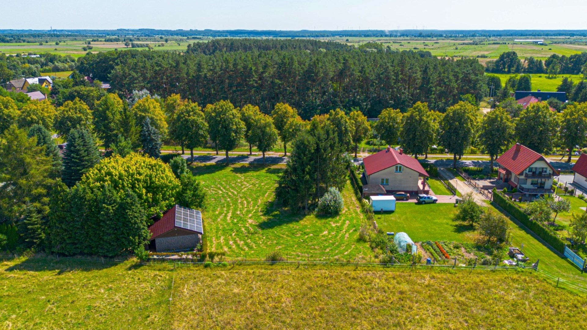 Działka na sprzedaż